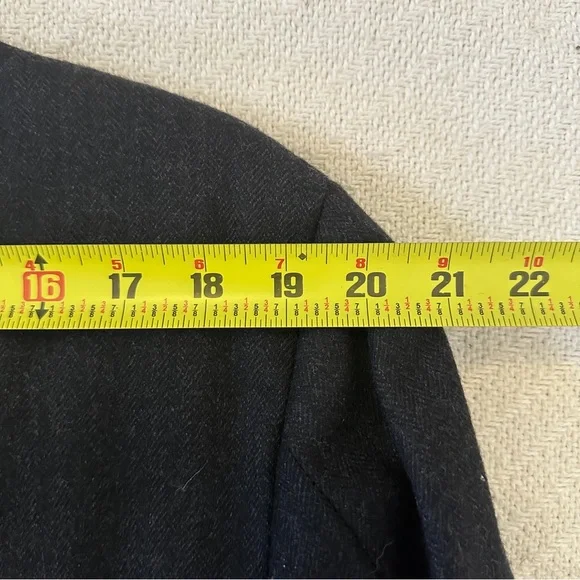 Vintage Brooks Brothers Men’s Charcoal Grey Overcoat - Picture 15 of 16